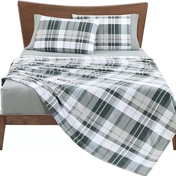 Sunbeam | Bedding | Sunbeam Fleece Sheet Set Queen | Poshmark